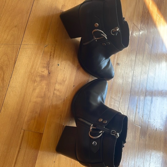 Marc Fisher booties - Picture 5 of 6